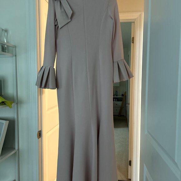 Formal Dress - Picture 4 of 9